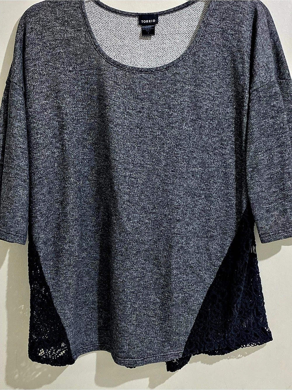 Torrid Gray & Black Lace Top Tunic Size 3X Like New Women’s